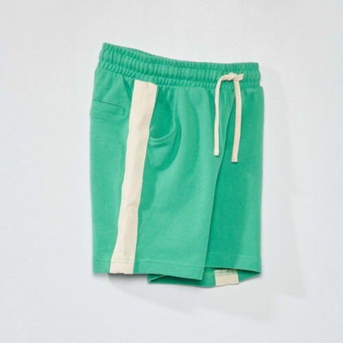 Short de sport avec bandes sur les côtés - Vert