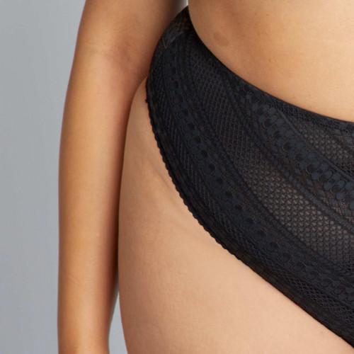 Tanga en dentelle chevrons - Noir