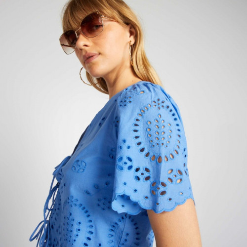 Blouse brodée à nœuds devant - Bleu