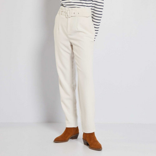 Pantalon carotte avec ceinture - Blanc calcaire